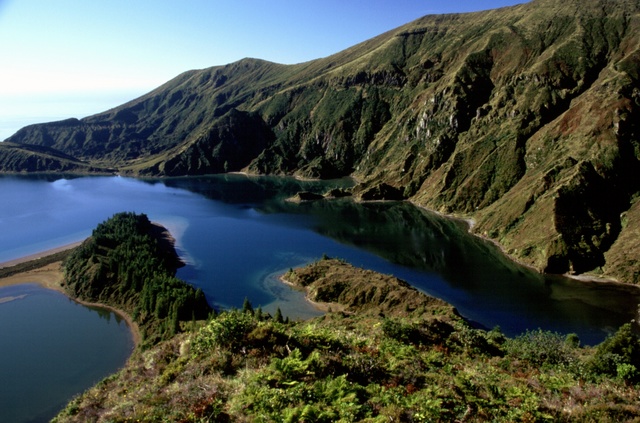  [Lagoa do Fogo] 