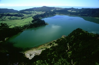  [Furnas Lake] 