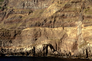  [Cliffs] 