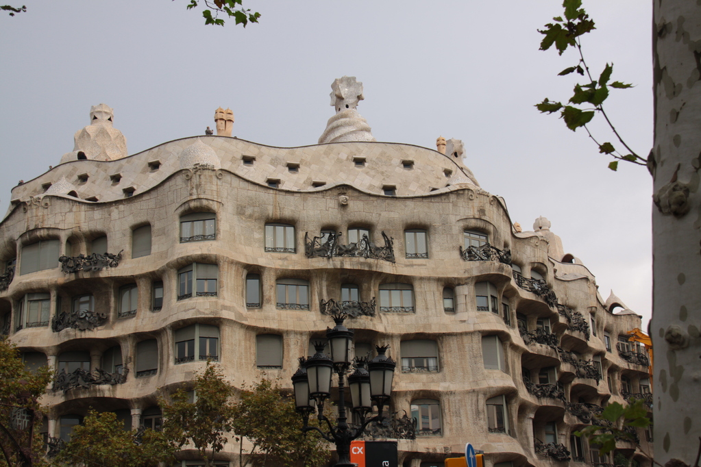  [La Pedrera] 
