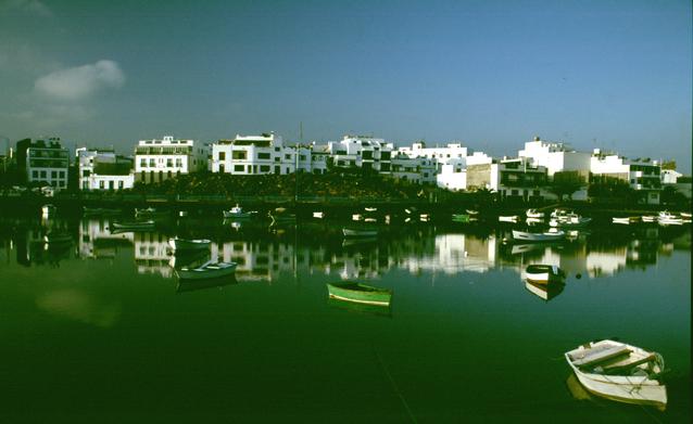  [Boats] 