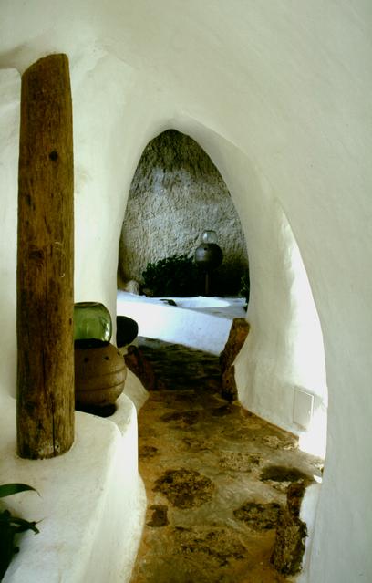  [Corridor, Lagomar] 