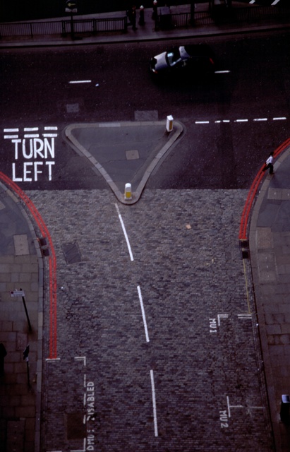  [Monument Street] 