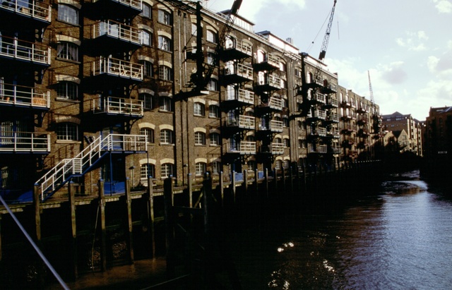  [Warehouses] 