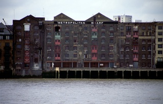  [Metropolitan Wharf] 