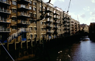  [Warehouses] 