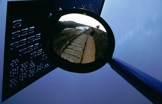  [Mirror] 