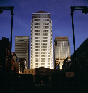  [One Canada Square] 