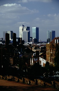  [Canary Wharf] 