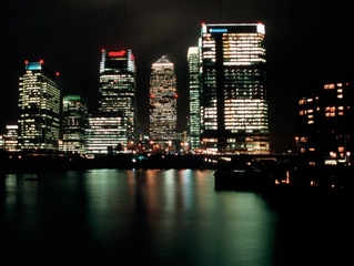 [Canary Wharf] 