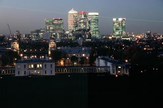  [Canary Wharf] 