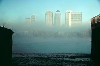  [Canary Wharf] 