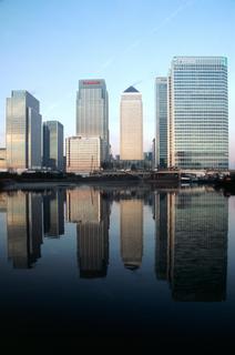  [Canary Wharf] 