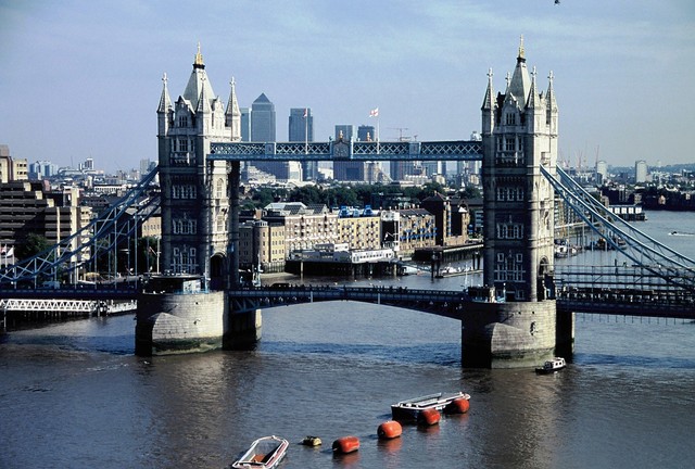  [Tower Bridge] 