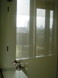  [Door] 