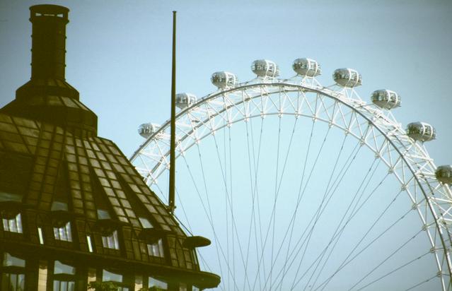  [Portcullis House + London Eye] 