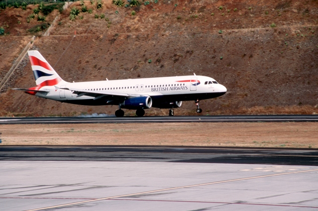  [BA6872.jpg] 