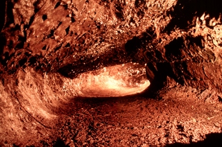  [Lava tunnel] 
