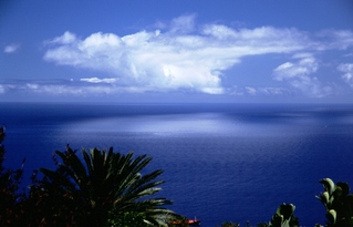  [Sea, cloud] 