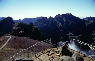  [Summit] 