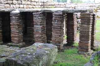  [Hypocaust] 