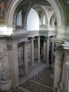  [Interior] 