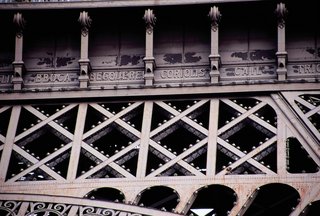  [Tour Eiffel] 