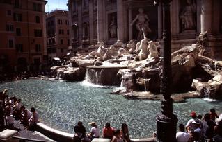  [Trevi Fountain] 