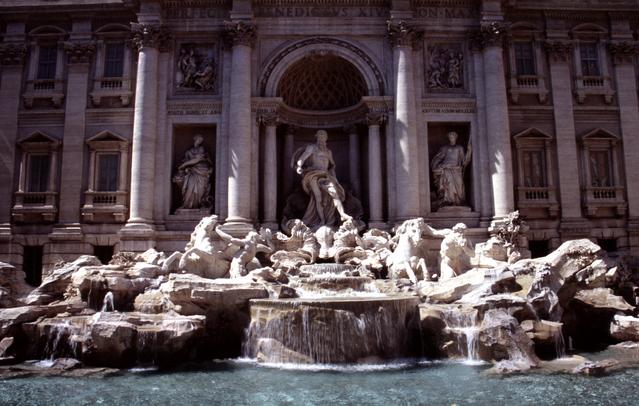  [Trevi Fountain] 