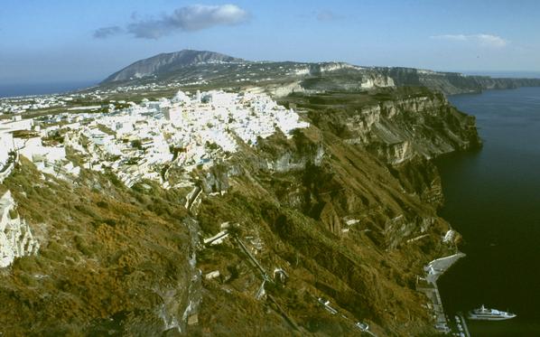  [Fira and island] 