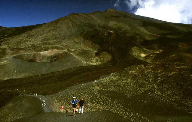  [2001 lava flow] 