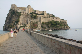  [Castello Arogonese] 