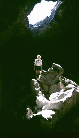  [Lava Cave] 