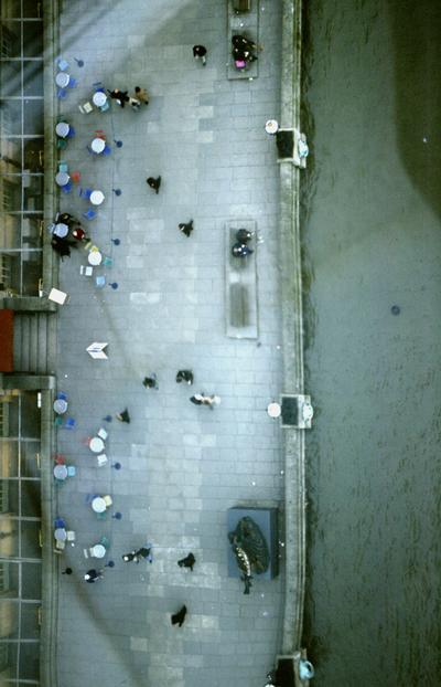  [Embankment Path] 