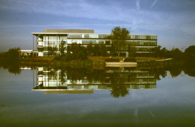  [Building] 